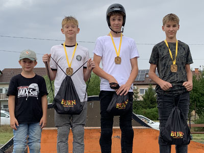 Junior kategória helyezettjei